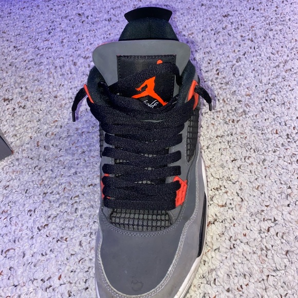 Jordan 4 Retro Infrared - Picture 6 of 12